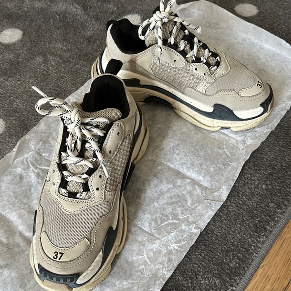 Balenciaga Triple S